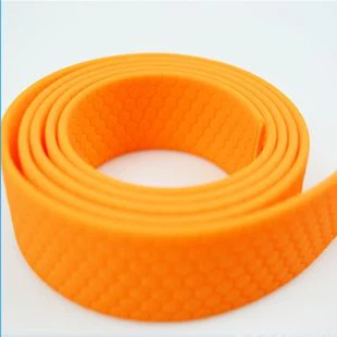 Txiv kab ntxwv Embossed cov qauv zoo nkauj Coated Nylon Webbing rau cov dev tswv